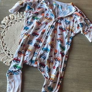 Sleeping baby Busy Town Flying Squirrel Pajama - Lightweight 12-18